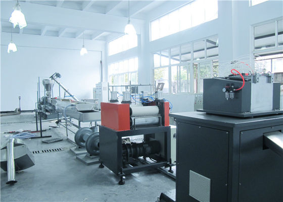 China 50kg/hr Twin Screw Extrusion Line for LFT-D Coating with PP + Glass Fiber supplier